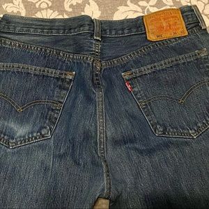 Levi ‘s 501 Mens Straight Fit Jeans